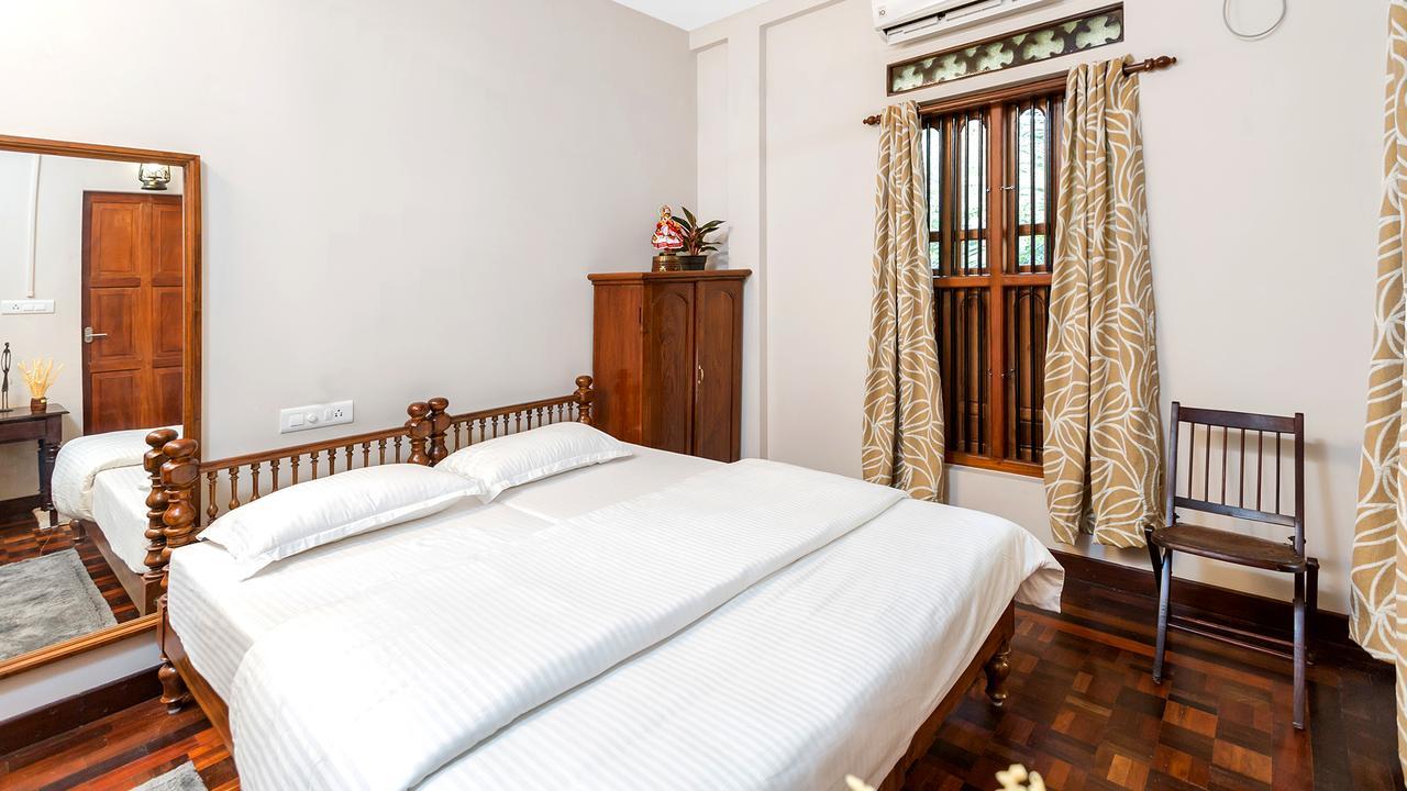 Kumarakom Wood Castle Serviced Appartments ภายนอก รูปภาพ