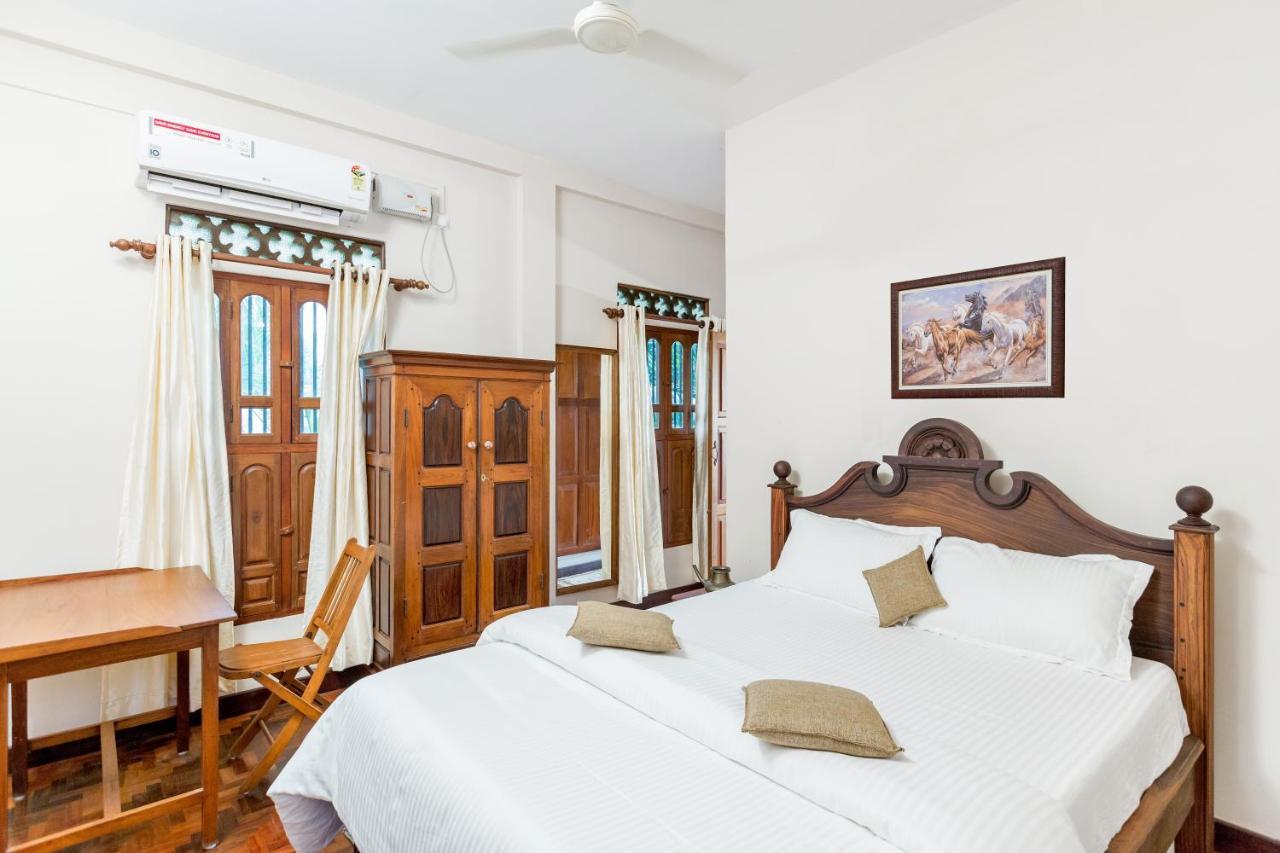 Kumarakom Wood Castle Serviced Appartments ภายนอก รูปภาพ